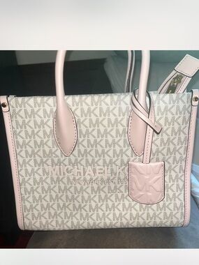 Michael Kors Pale Pink and Cream MK Signature Tote excellent condition